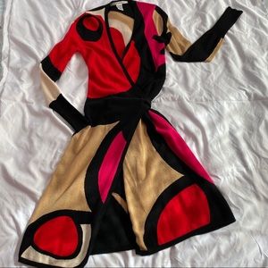 Diane Von Furstenberg arty wrap dress cashmere P